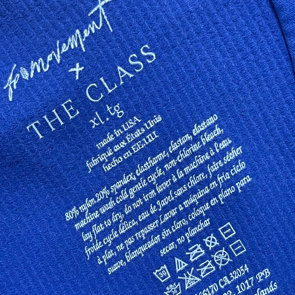 Free People Movement Happiness Runs V Neck Tank Top in Blue Size XL NWOT - Picture 4 of 8